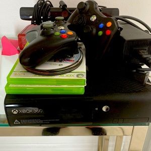 X box 360 with 2 controls, 11 games, and Kinect